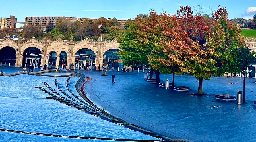 Is there a bus from Exchange Place to Northern General Hospital?