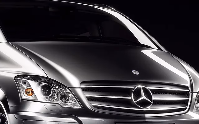 Why should you choose a private car transfer from Prague to Vienna?