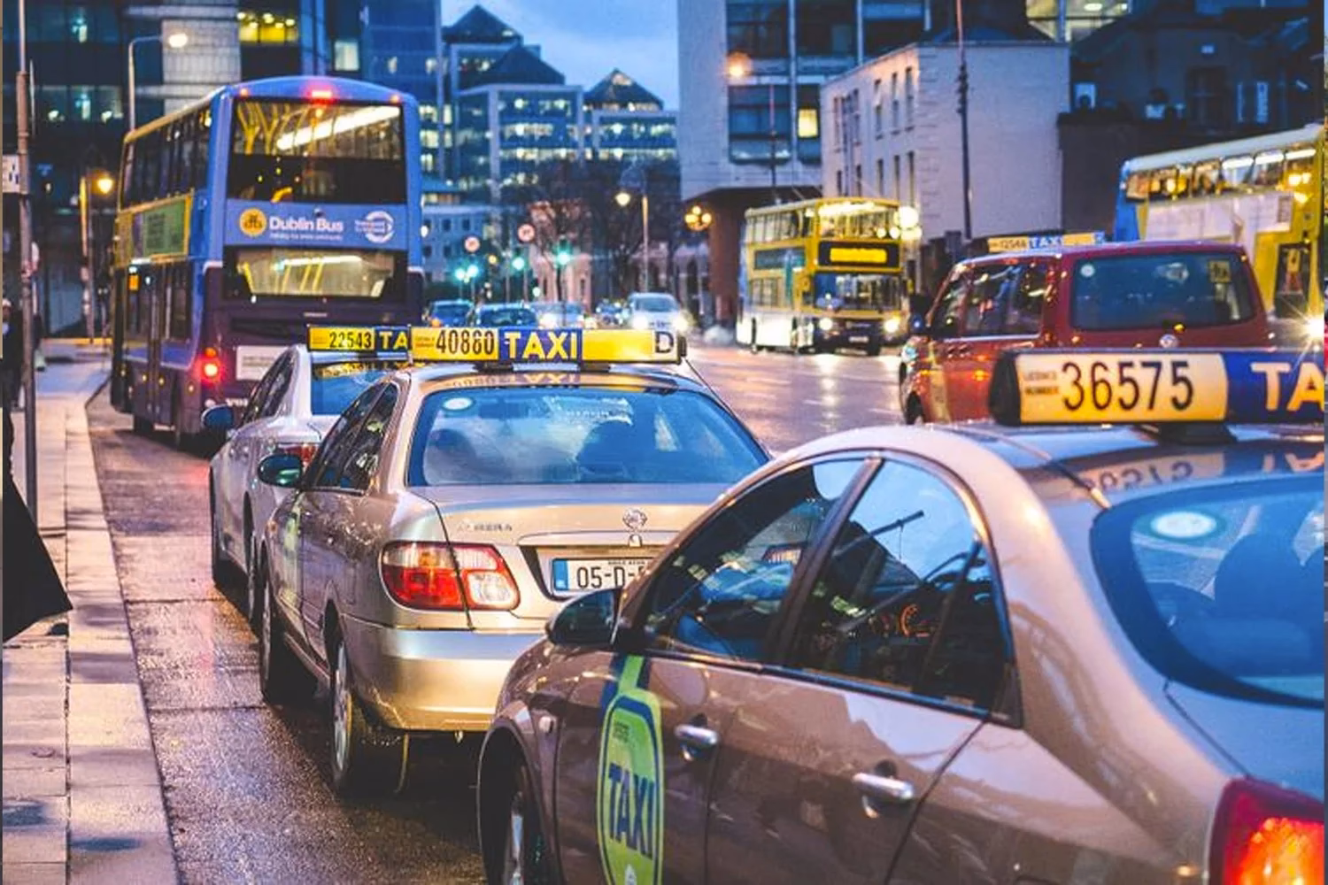 How do I get from Dublin Airport to RDS?