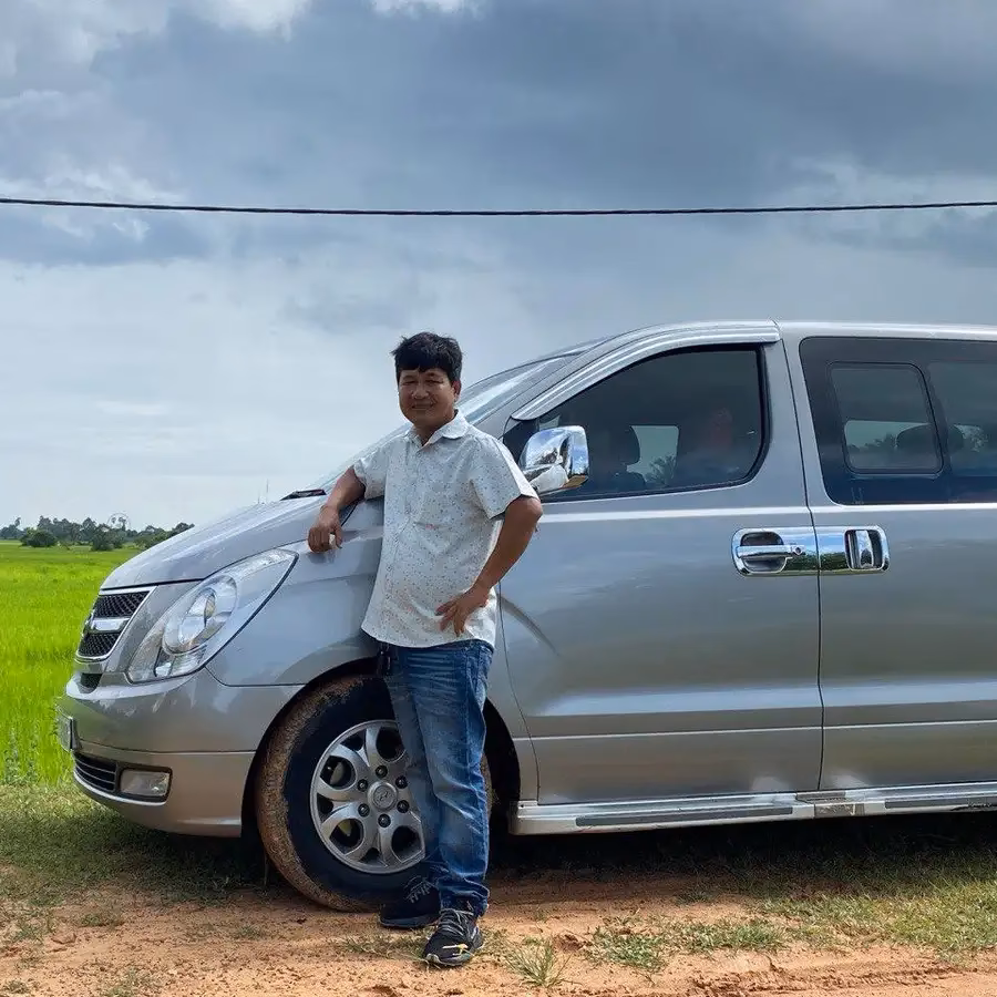 Is there a bus from Bangkok to Siem Reap?