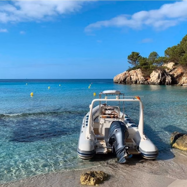 How long to stay at Cala Galdana?