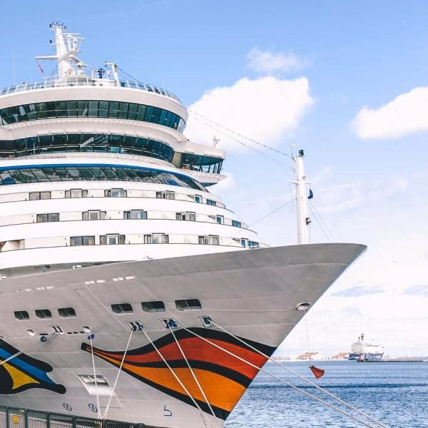 How much is a taxi from Copenhagen Airport to a cruise port?