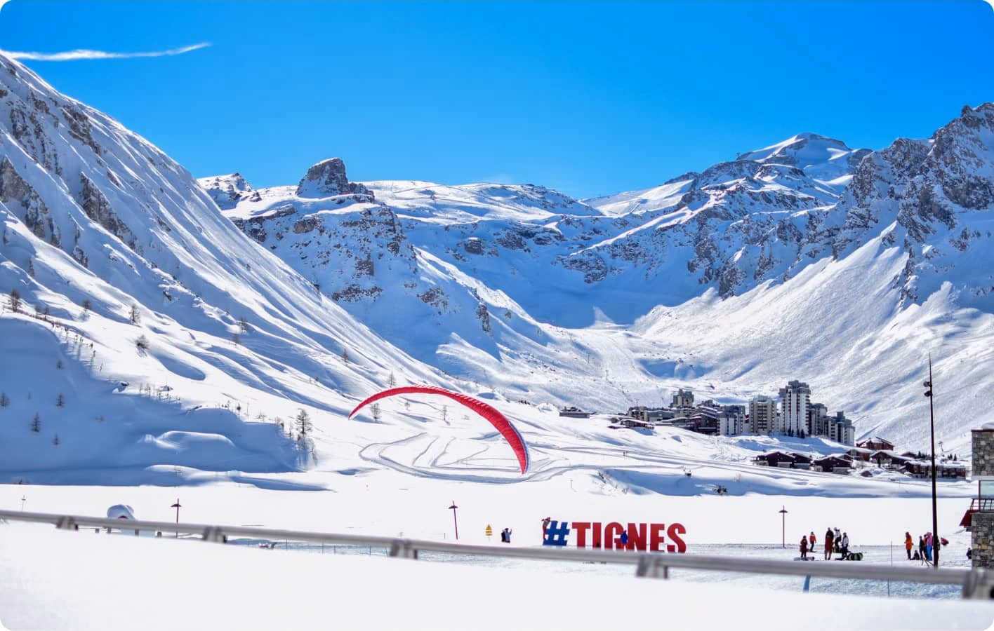 How much does a transfer from Geneva Airport to Tignes cost?