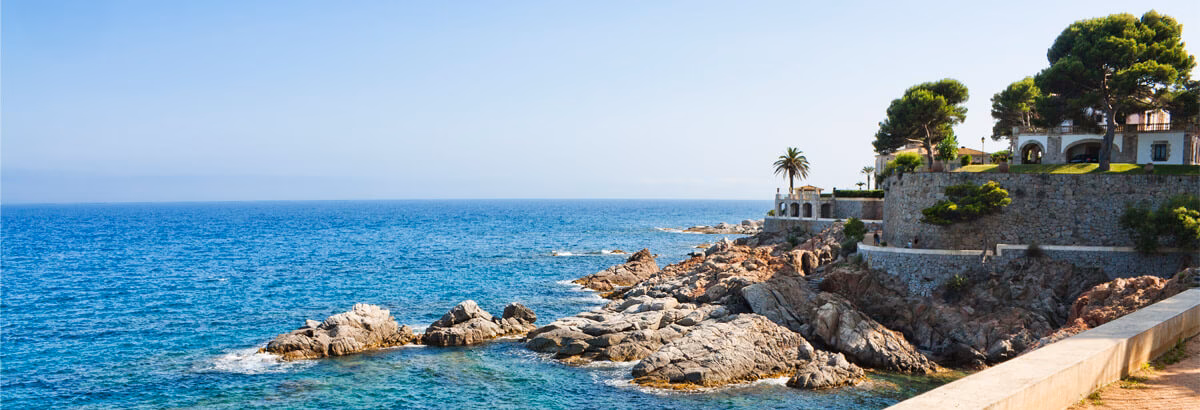 How much is a taxi from Girona Airport to Platja d'Aro?