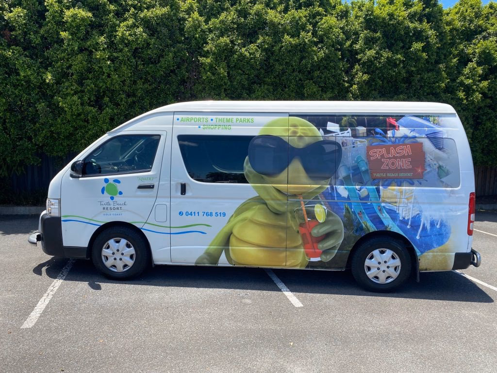 How to get from Gold Coast Airport to Tamborine Street?