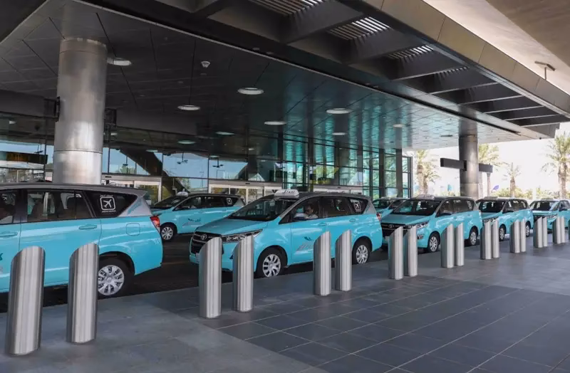 Is there a bus from Hamad International Airport to Doha?