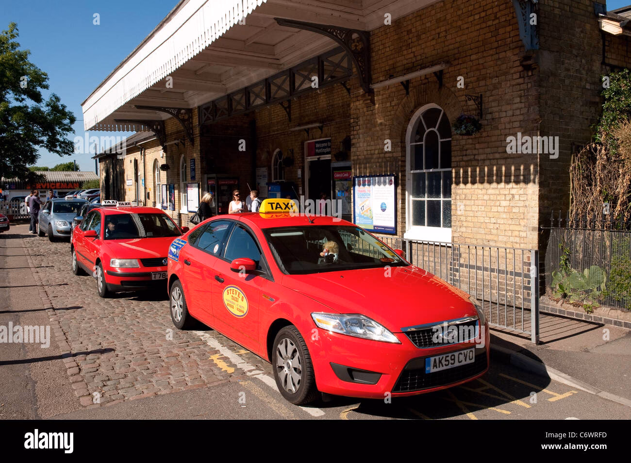 How long does it take to get from Huntingdon to Warboys?