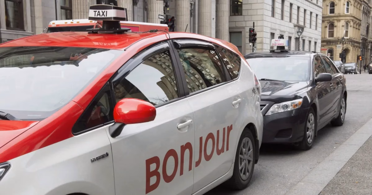 How to get from Montreal Airport to Quebec City?