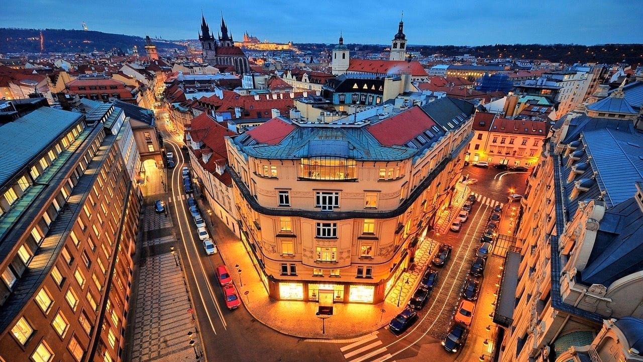 How much does it cost to travel from Prague to Karlovy Vary?