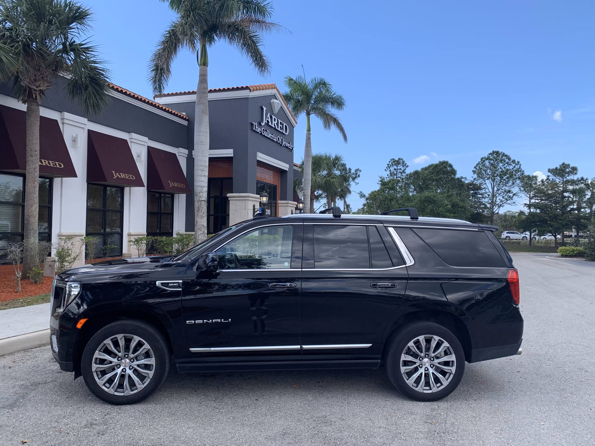 How do I get from Naples to SWFL International Airport?