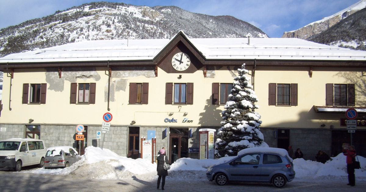 How to get from Sauze d'Oulx (station) to Sestriere?
