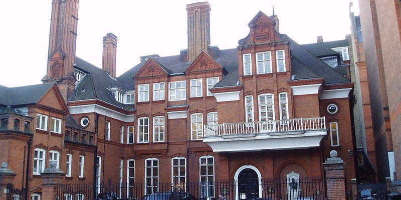 How to get from Gatwick Airport to London Blackfriars?