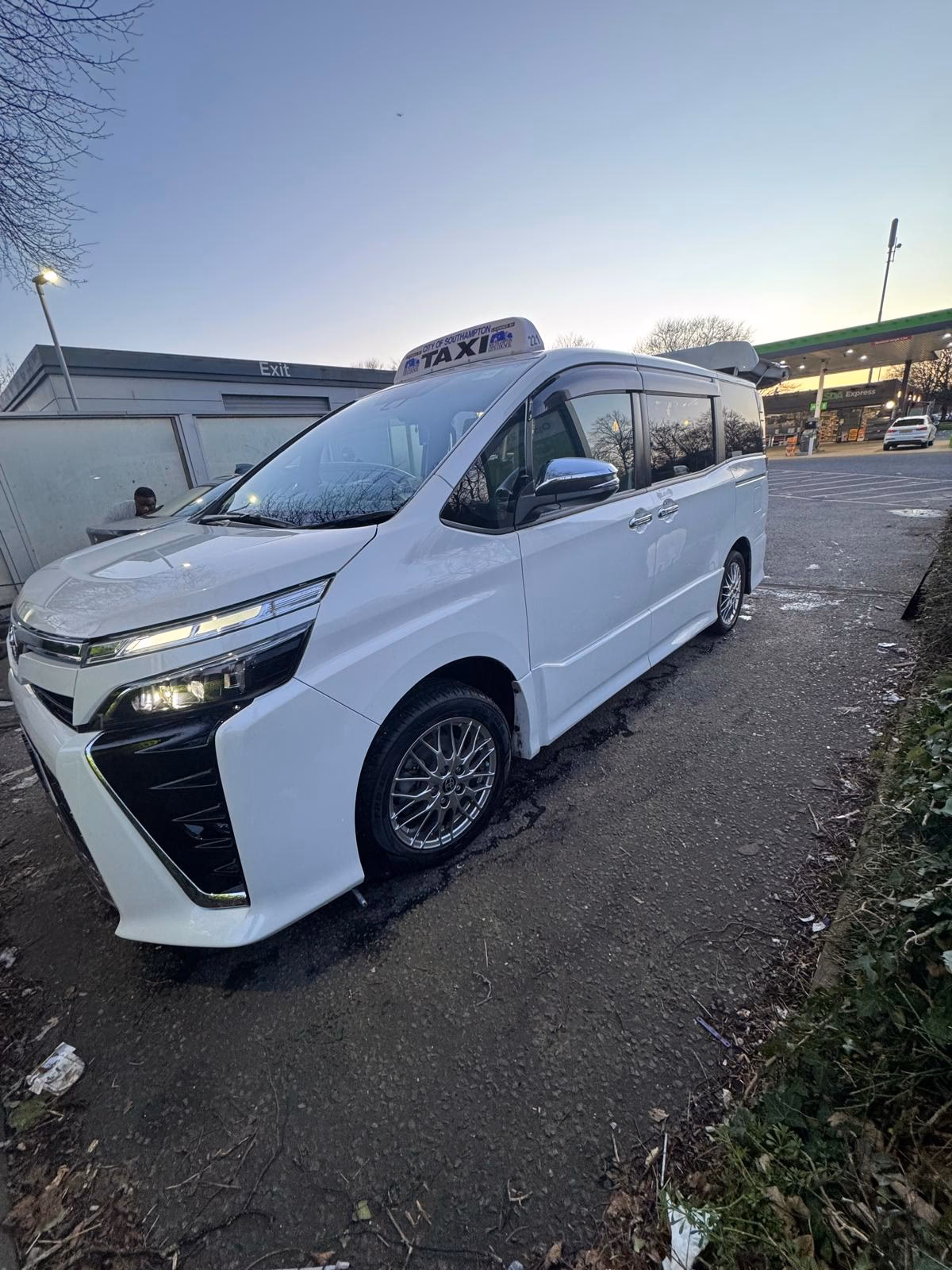 How many cruise terminals are there in Southampton?