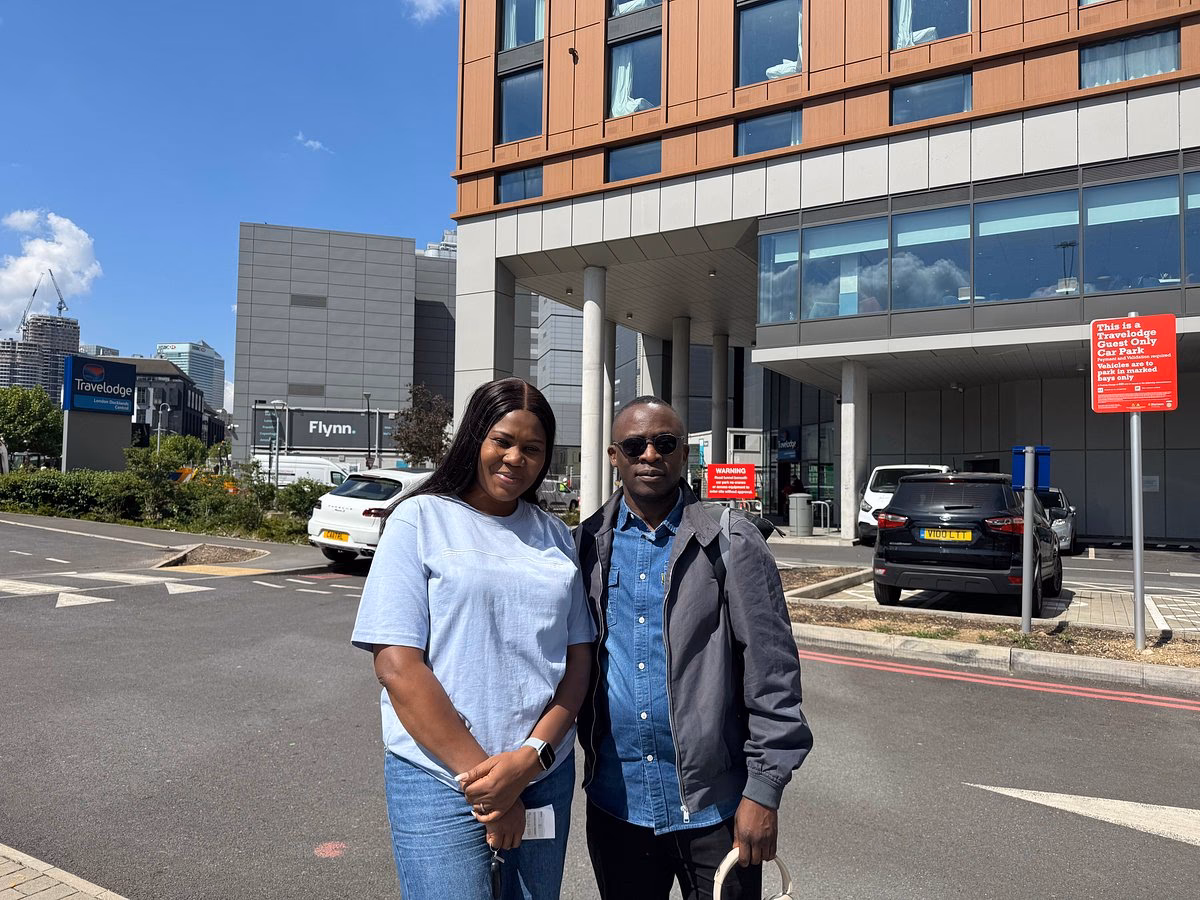 How far is Ibis London ExCel-Docklands from the O2 Arena?