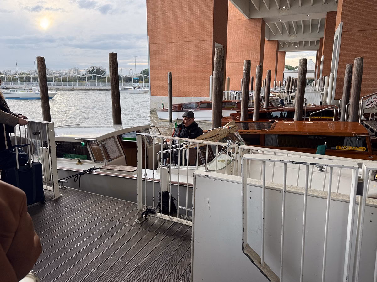 How to get from Venice airport (VCE) to Marina di Venezia?