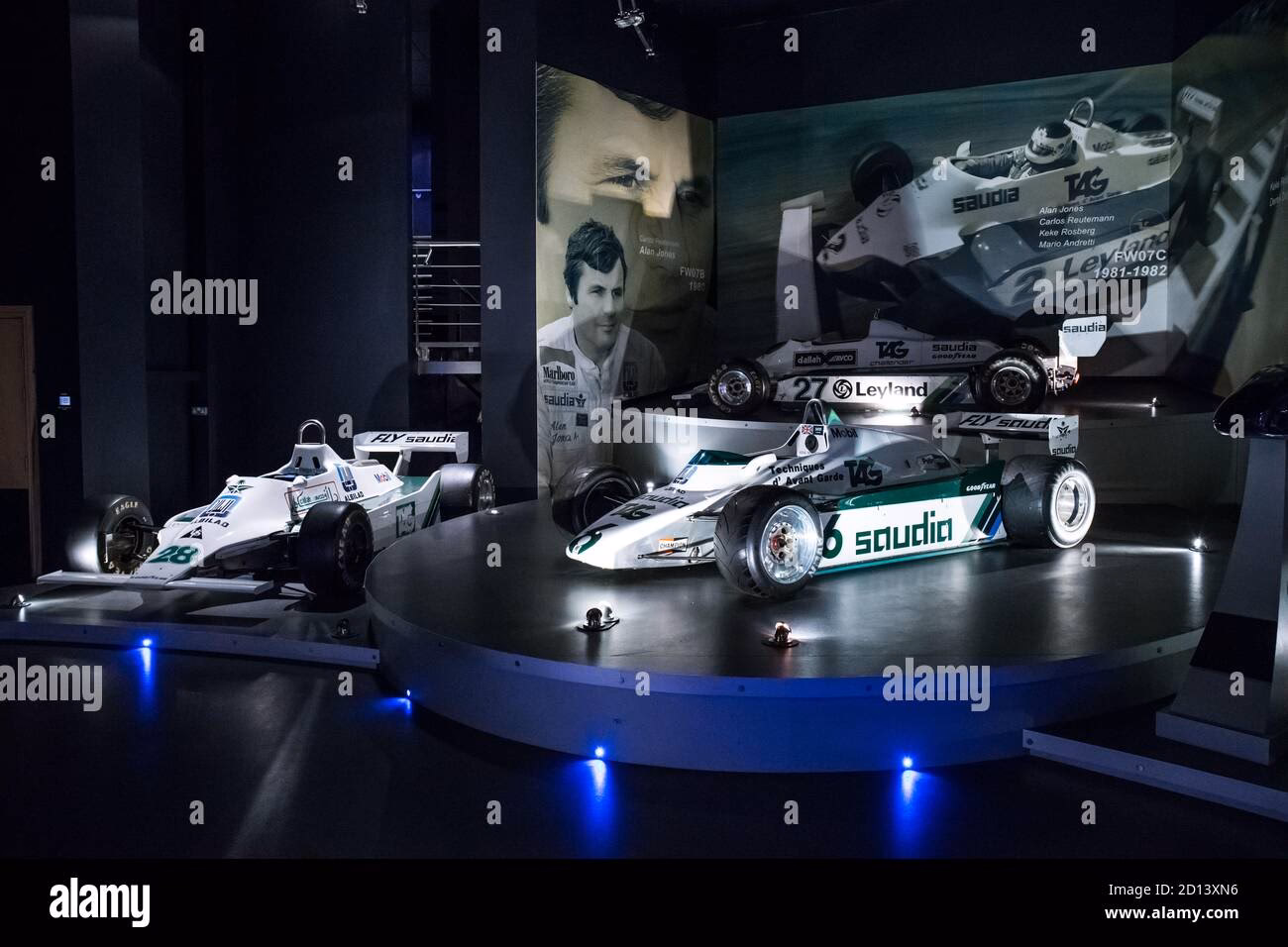 What happens if you drop off a guest at Williams Experience Centre?