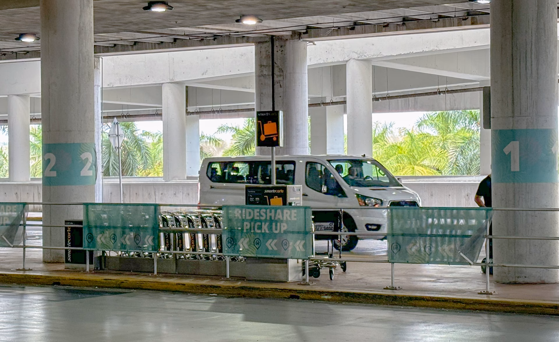 Is there a direct bus from Quadrille Blvd to Boynton Beach?