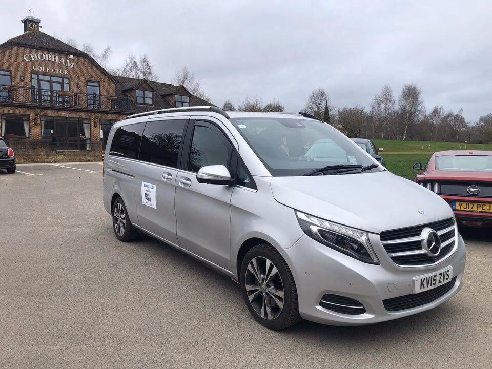 How long is the journey from Woking to West Byfleet?