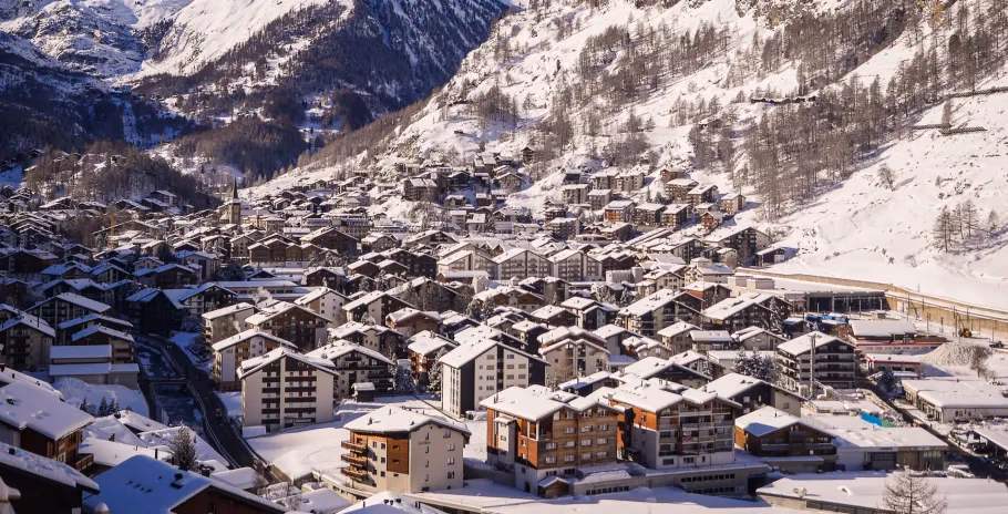 What happens if you cancel a transfer from Geneva Airport to Flaine?