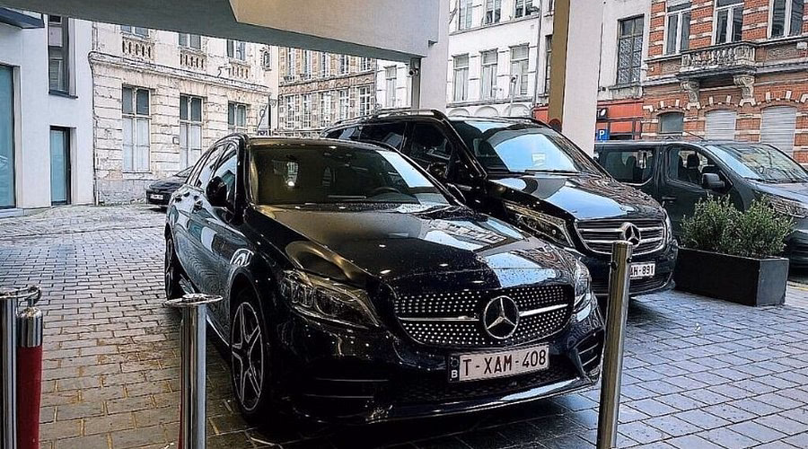 How does the taxi fare calculator Ghent work?