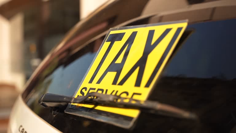 ¿Quiénes son los servicios concertados de taxi Granada Mercedes?