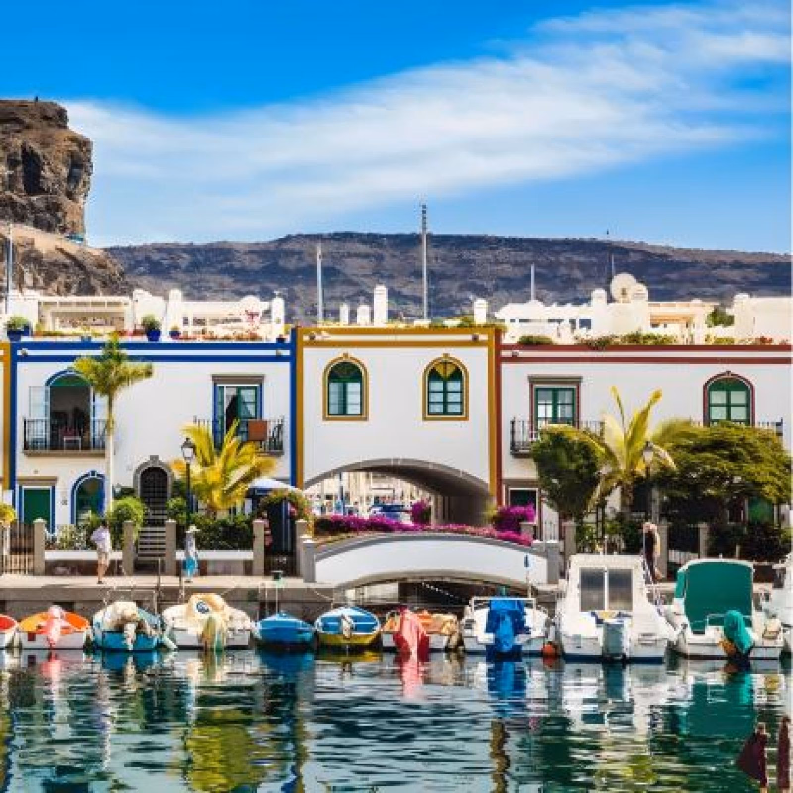 How to get from Gran Canaria Airport to Mogán?