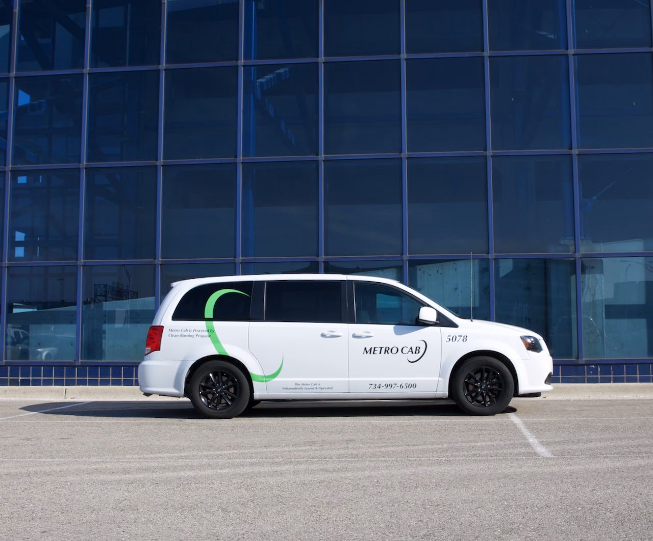 What are people saying about taxis in Grand Rapids?