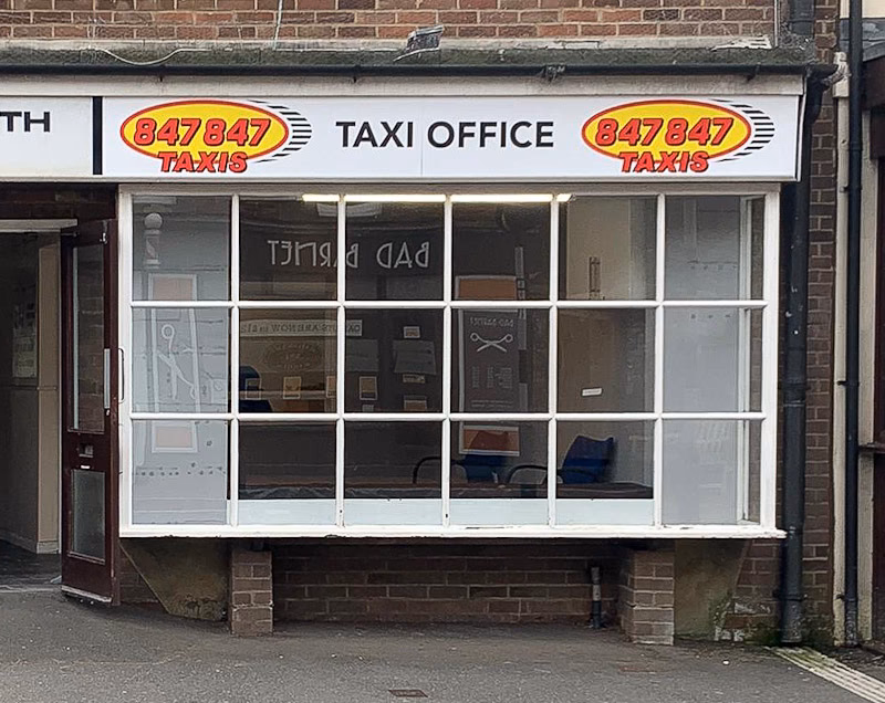 What is Hailsham airport taxi?