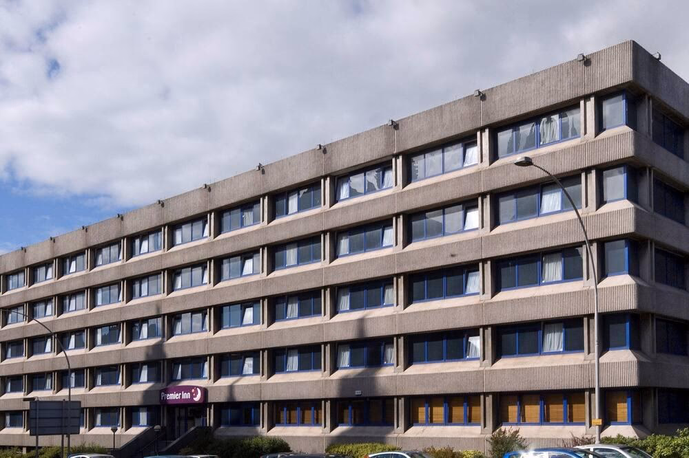 Where can I get a bus in Aberdeen?