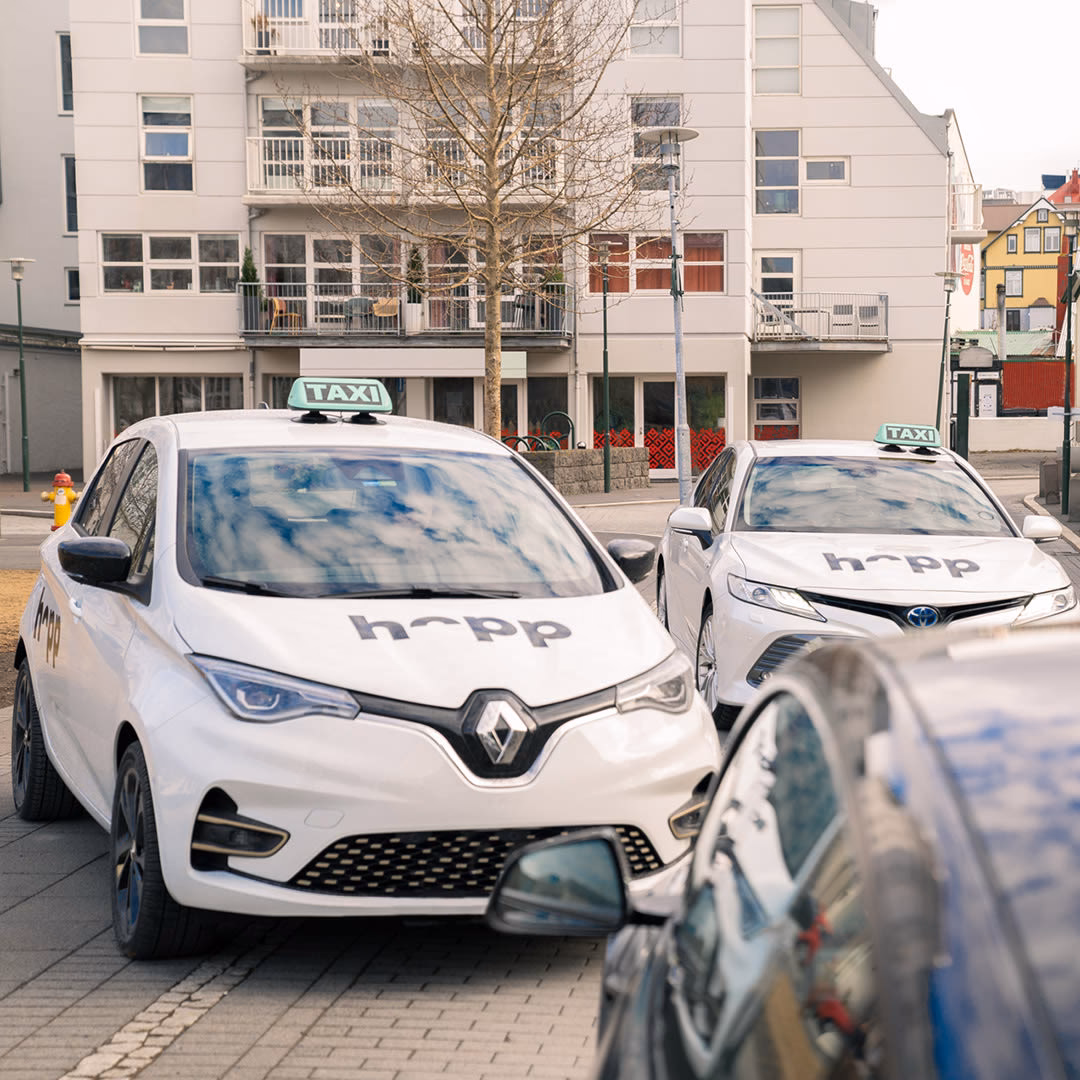 Where can I get a Hopp taxi in Iceland?