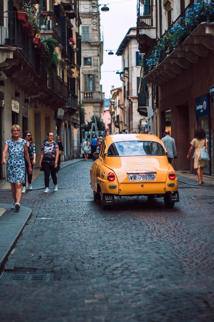 How to rent a car in Cinque Terre?