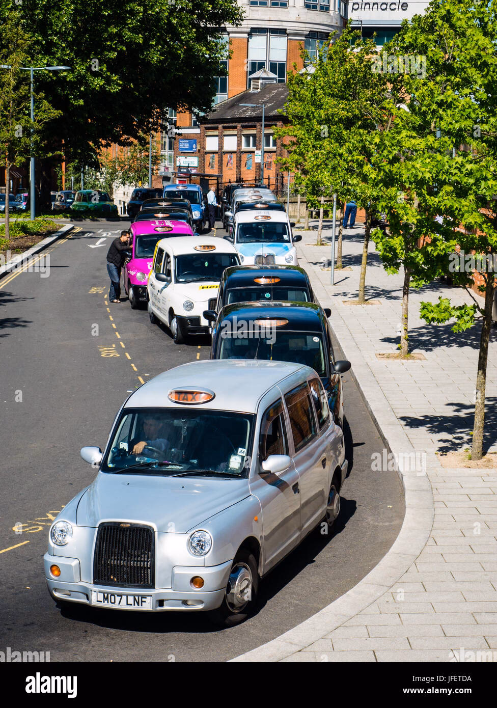 What is the best taxi service in reading?