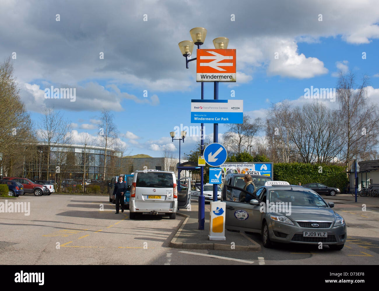 Who is V taxi Windermere?