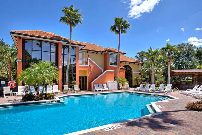 What attractions are near legacy vacation resort Lake Buena Vista?