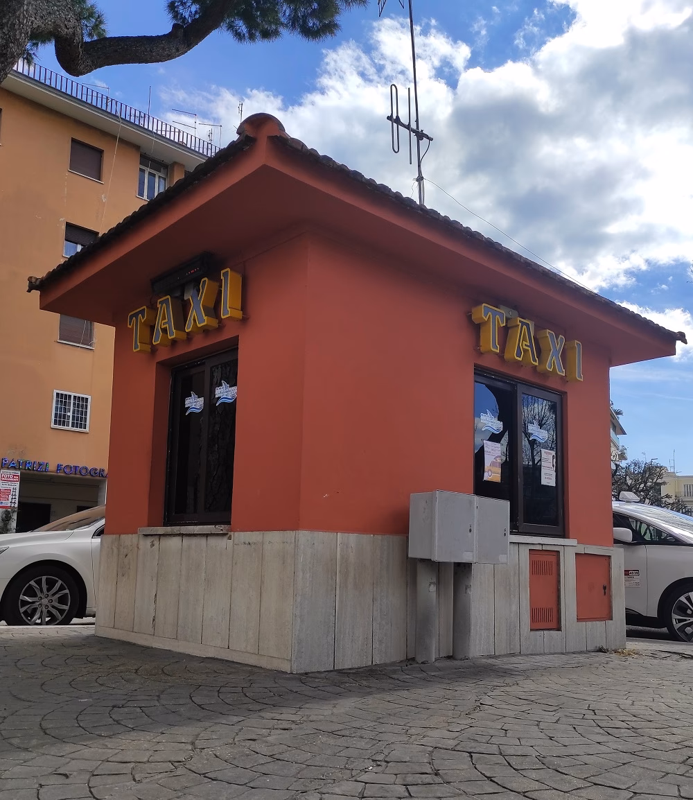 How to get from Fiumicino to Lido di Ostia?