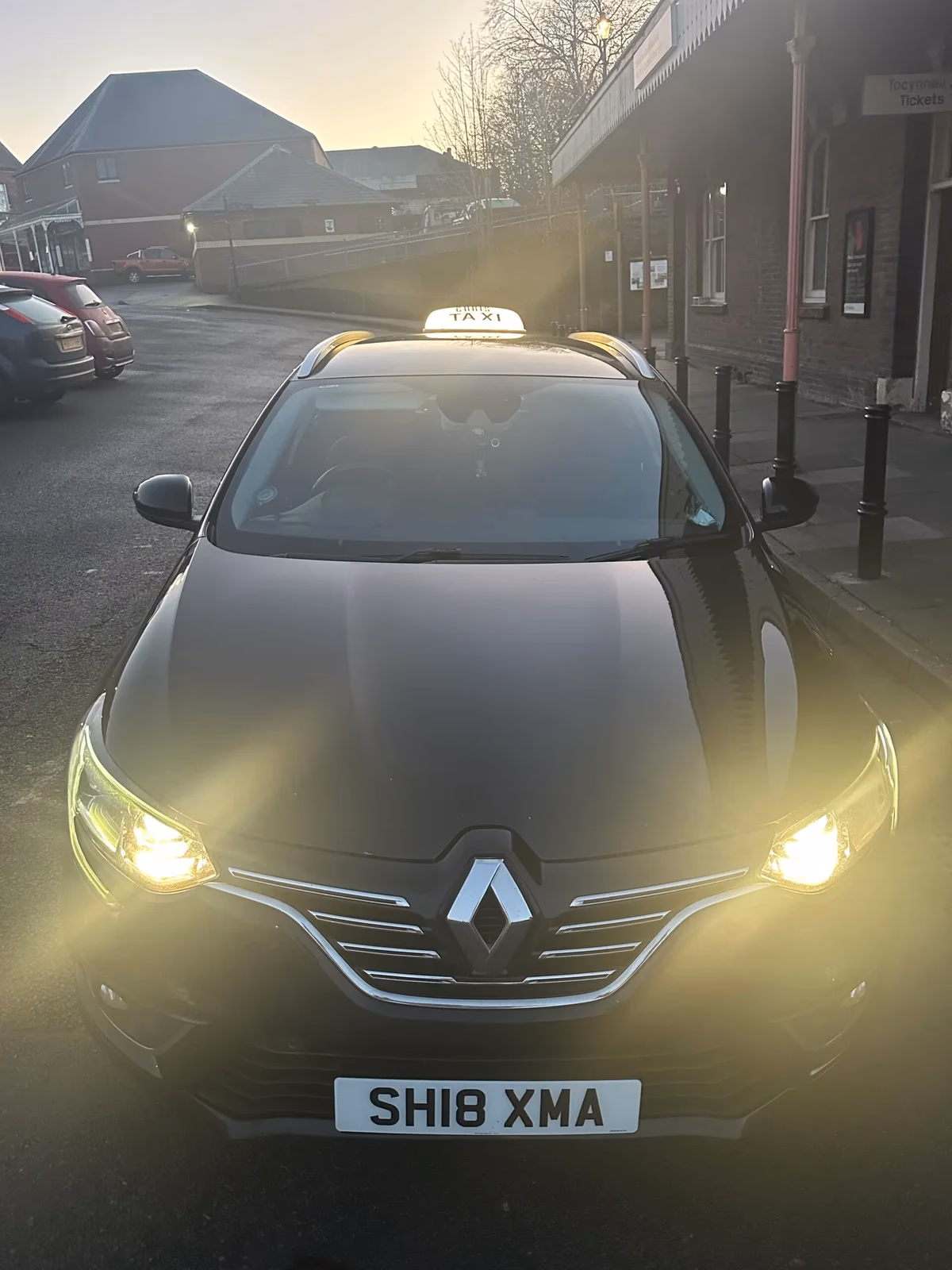 What services does Llandrindod Wells offer?