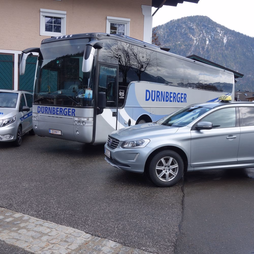 How much does a taxi cost in Lofer?