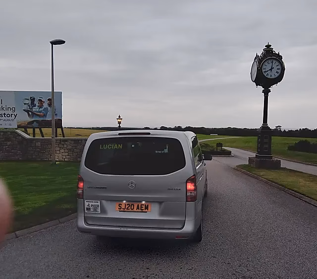 How to travel in St Lucia?