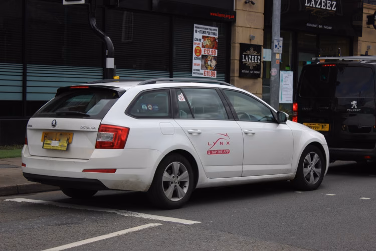 Who are Macclesfield minibus taxis?
