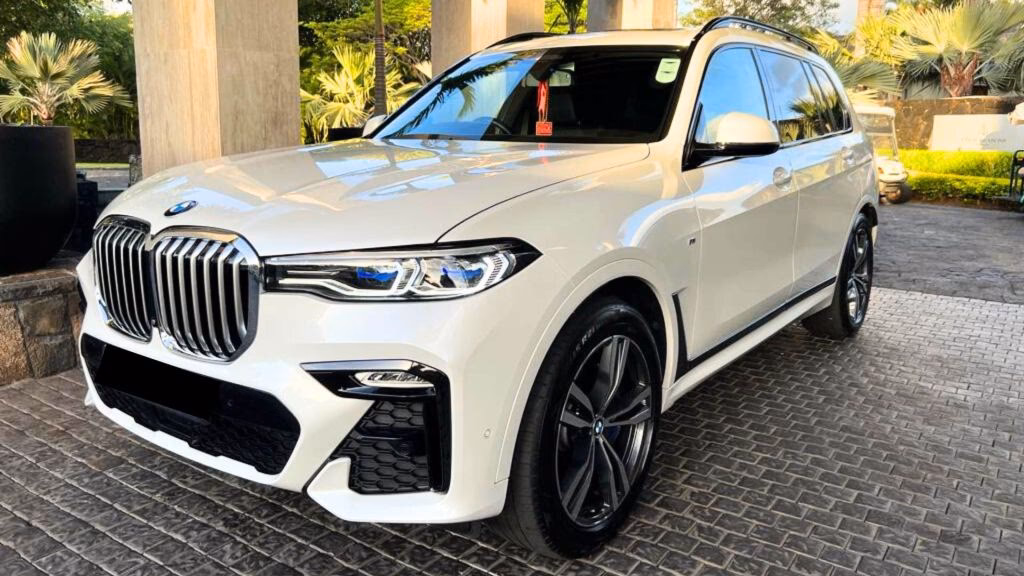 Who is Mauritius Airport Taxi network?