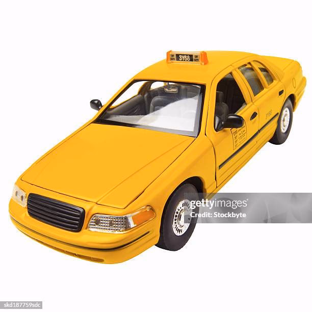 Are taxi 3D models available for free?