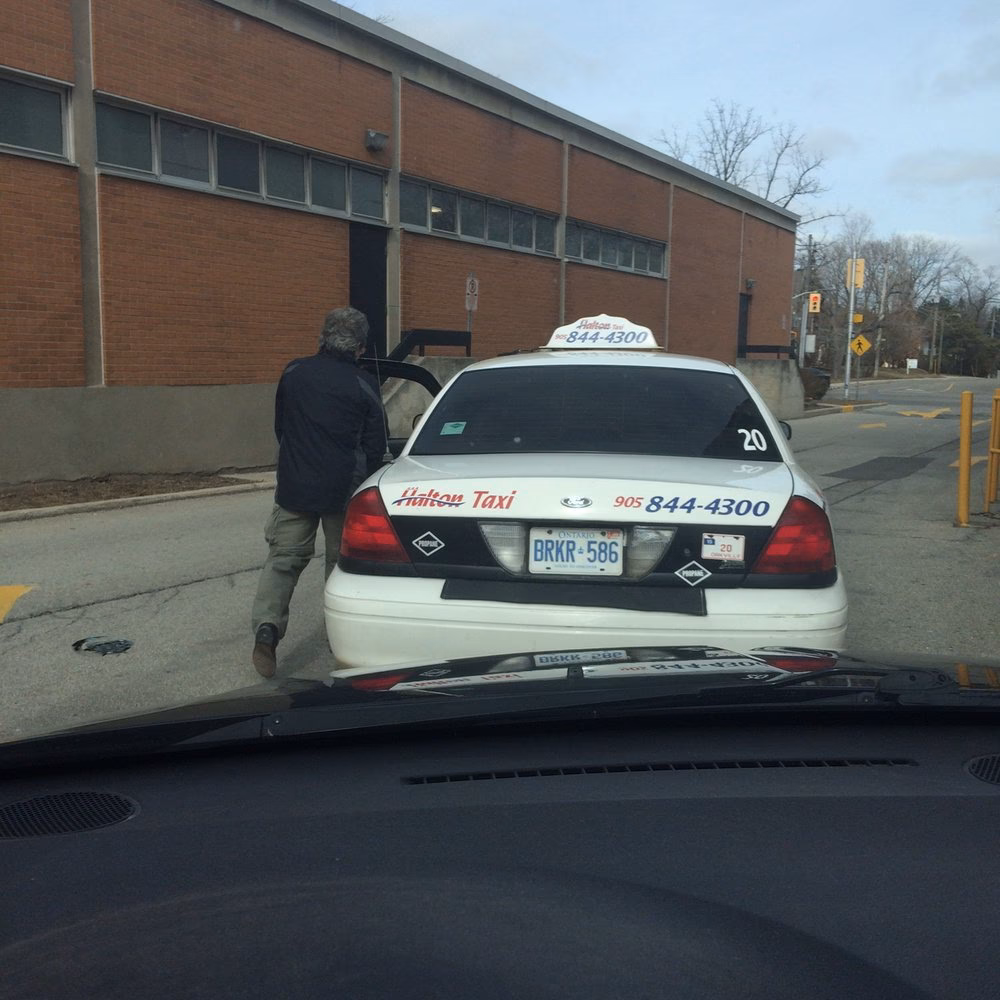 Can you get a taxi in Oakville with a wheelchair?