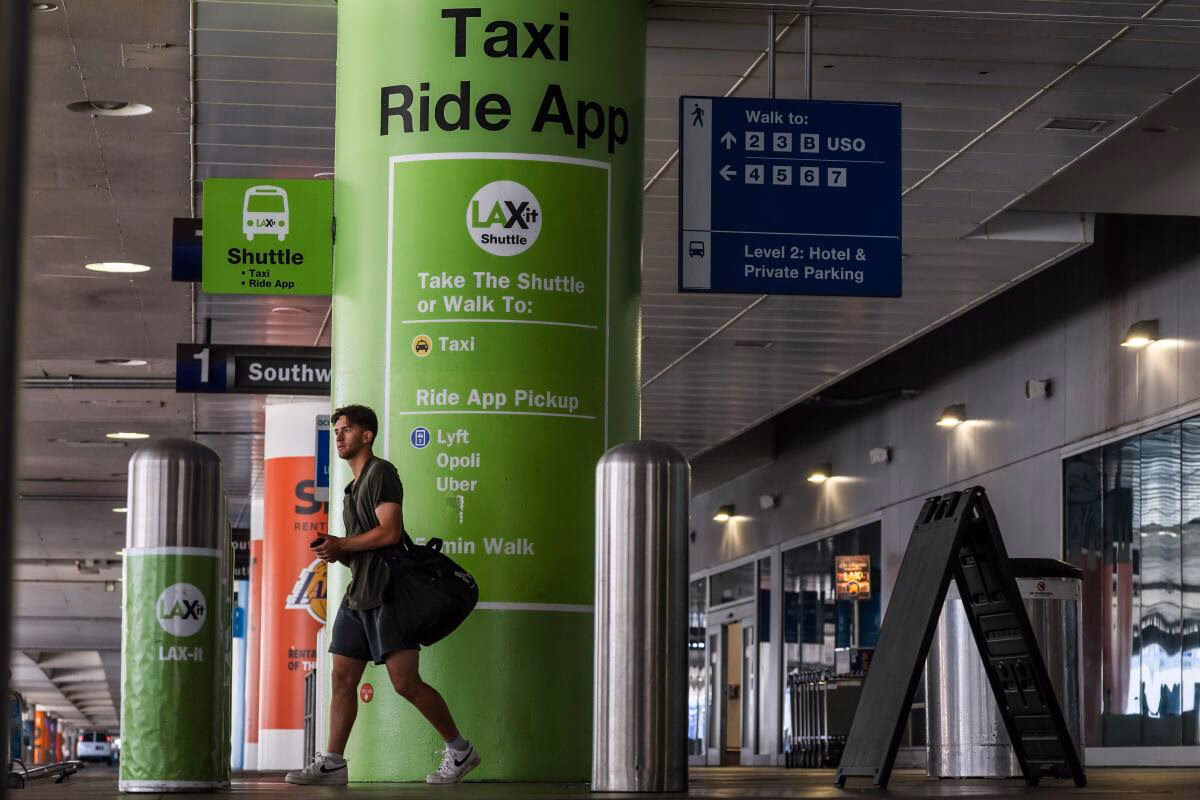 Can you get an Uber at Los Angeles International Airport?