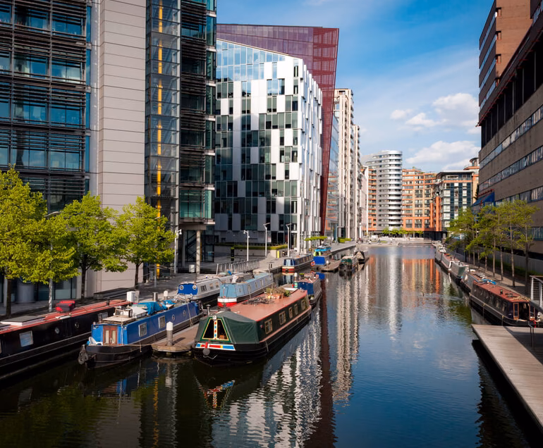 How do I get from Luton to London?