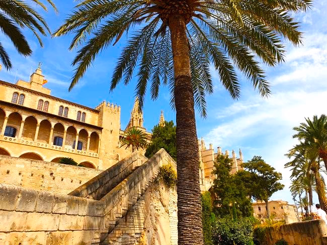 Is Hotel Negresco a good hotel?