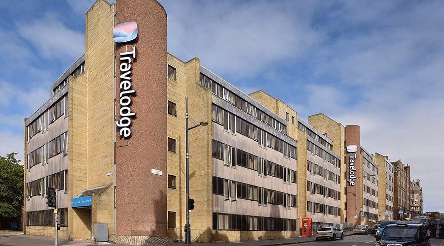 Where is Princes Street in Edinburgh?