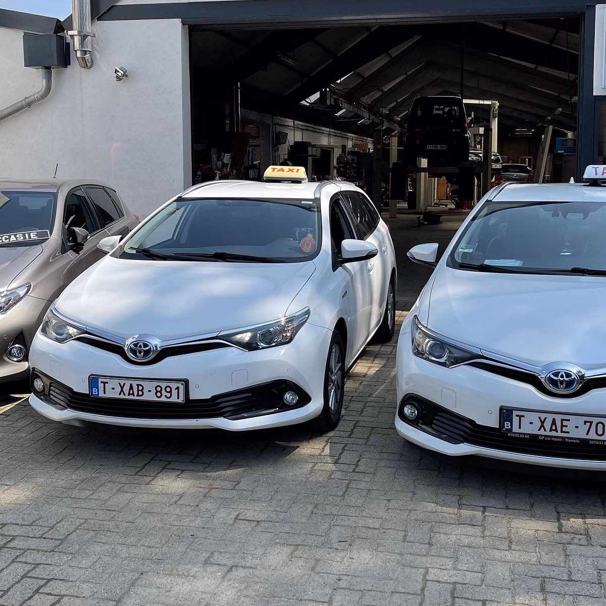 How is the price of a taxi calculated in Mechelen?