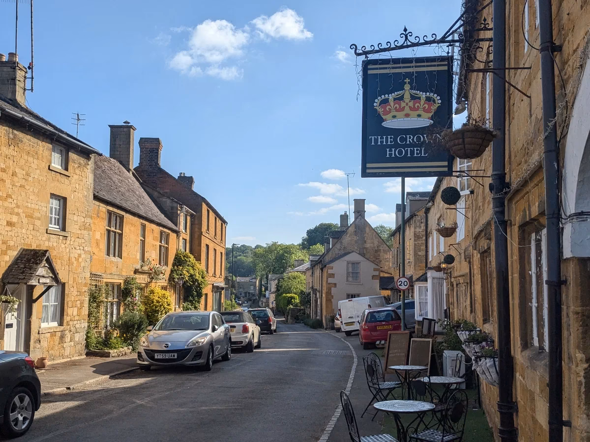 How do I get from Moreton-in-Marsh to Blockley?