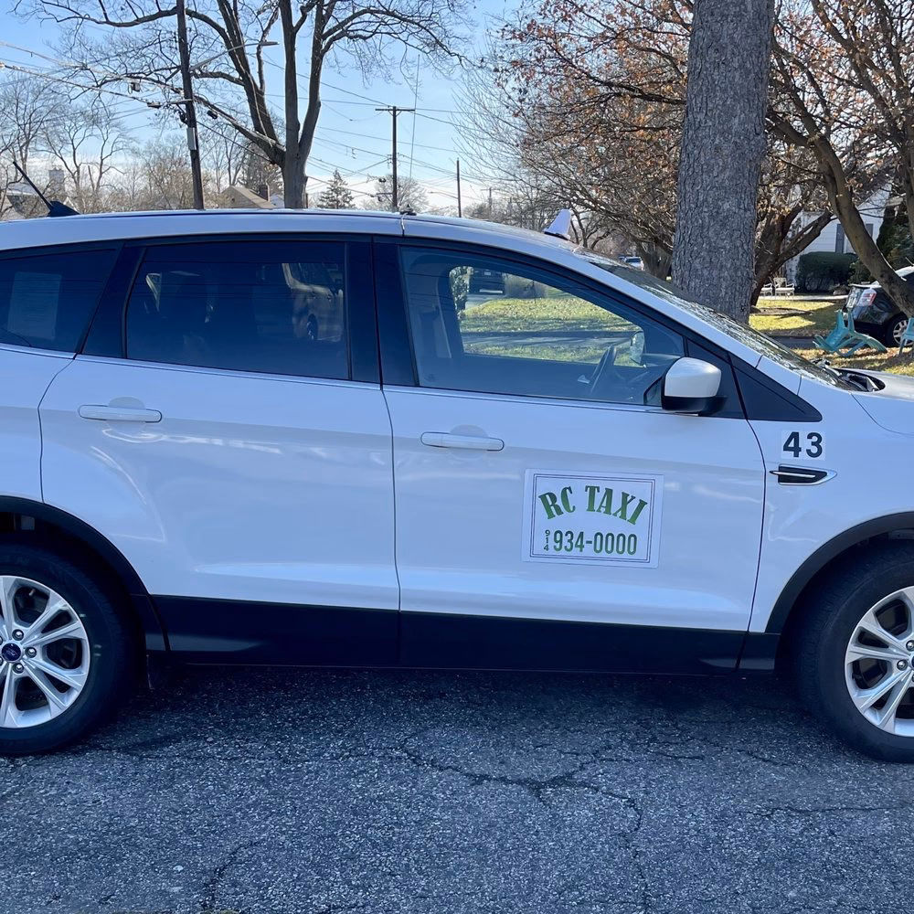 Who is compass taxis Ltd Rye?