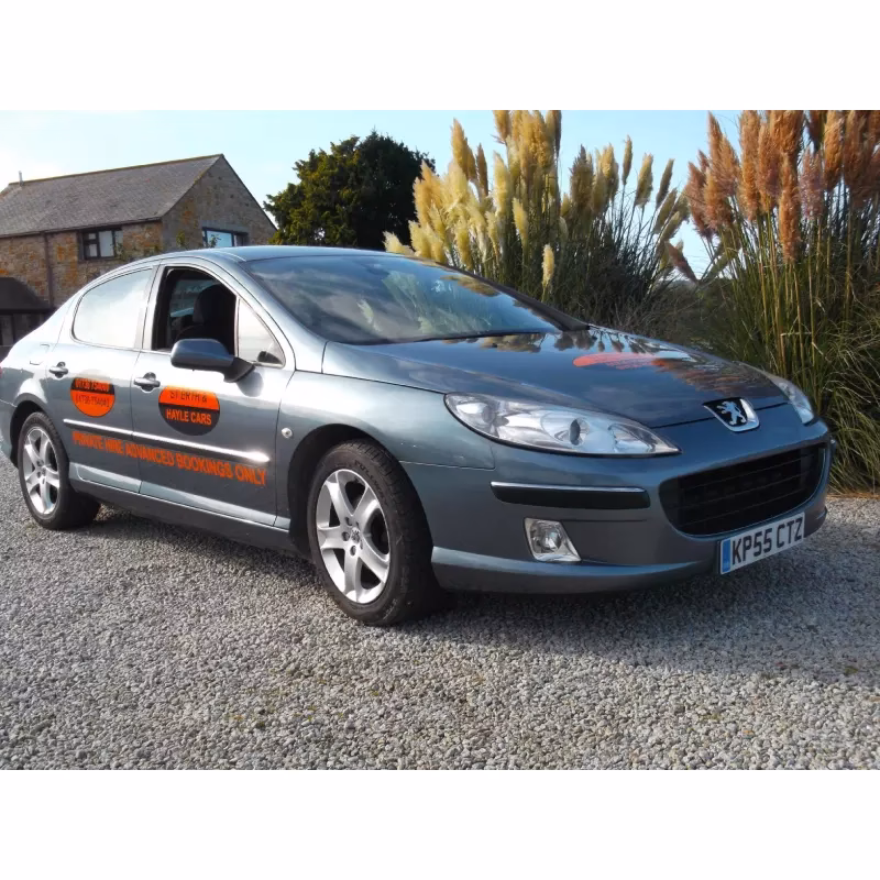 How do I get access to St Erth station?